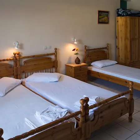 Apart Otel Avra 2*