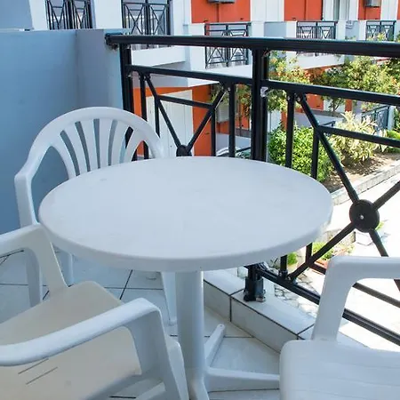 Avra Lejlighedshotel