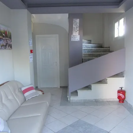 شقة فندقية Avra Studios 2*